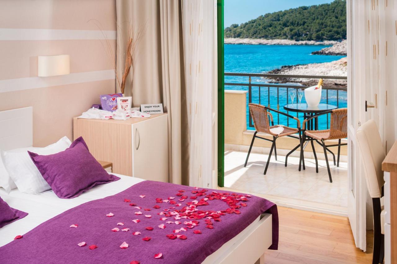 Hotel Fortuna Милна Екстериор снимка